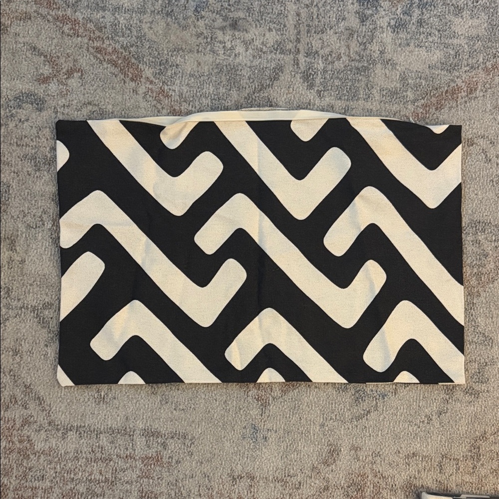 H&M Throw Pillow cases